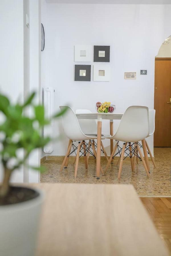 Charming Apartment Near Panathenaic Stadium Eksteriør billede